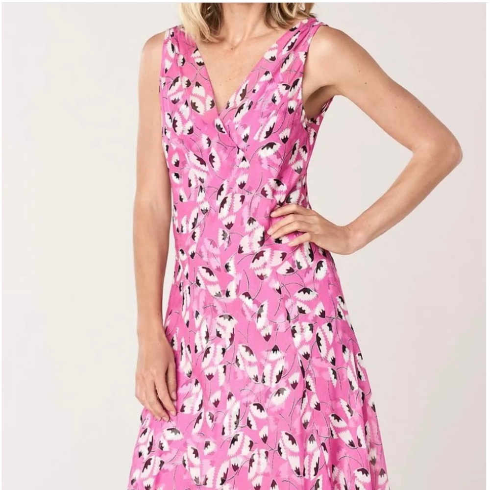 Diane Von Furstenberg Dita Silk Dress in Dianthus Pink Lemonade, Small. NWT.